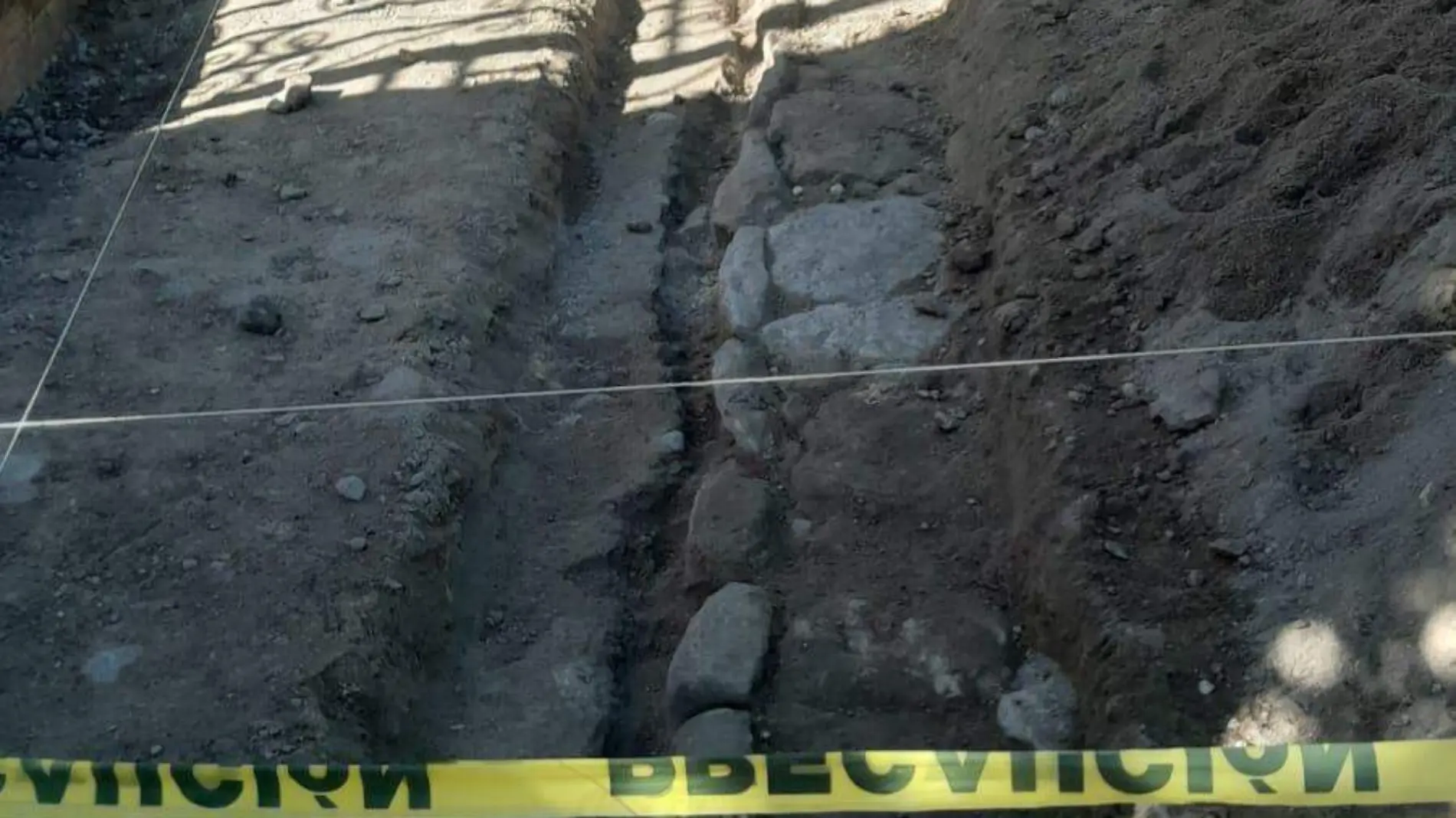 Descubren escalinatas del siglo XIX en el parque de Ixcaquixtla 